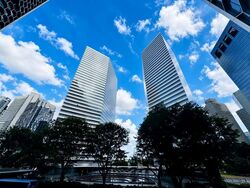 Gateway West (D7), Office #639845241